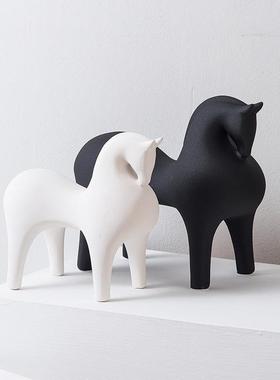 创意红色马陶瓷摆展厅间样板酒店前件台饰乔迁新ECL品居礼品柜子