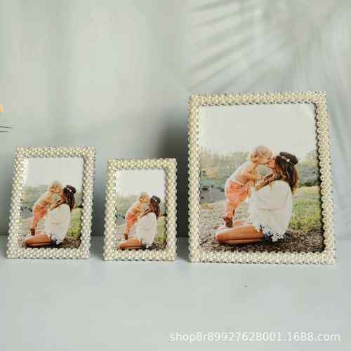银色 横式 竖式两用镶珍珠金属相框，简约摆台相框