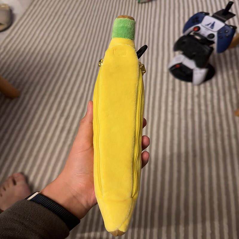 日本限定香蕉笔袋挂件少女心可爱banana文具收纳袋便携多功能包包