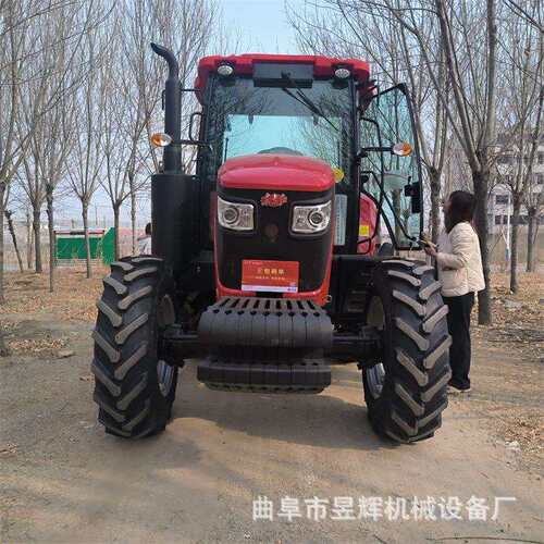 大型东方红LY1204-C1动力换向拖拉机 水旱两用四驱120马力耕地机