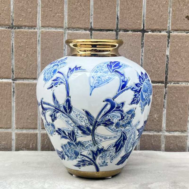 京城牡丹浮雕青花瓷手绘陶瓷花瓶客厅插花瓶装饰品家居软装摆件