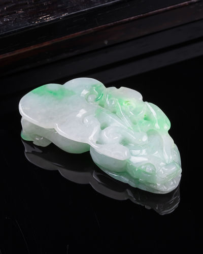 缅甸天然真品翡翠冰满绿飘绿花高端精品珠宝闪拍貔貅玉吊坠31.19g
