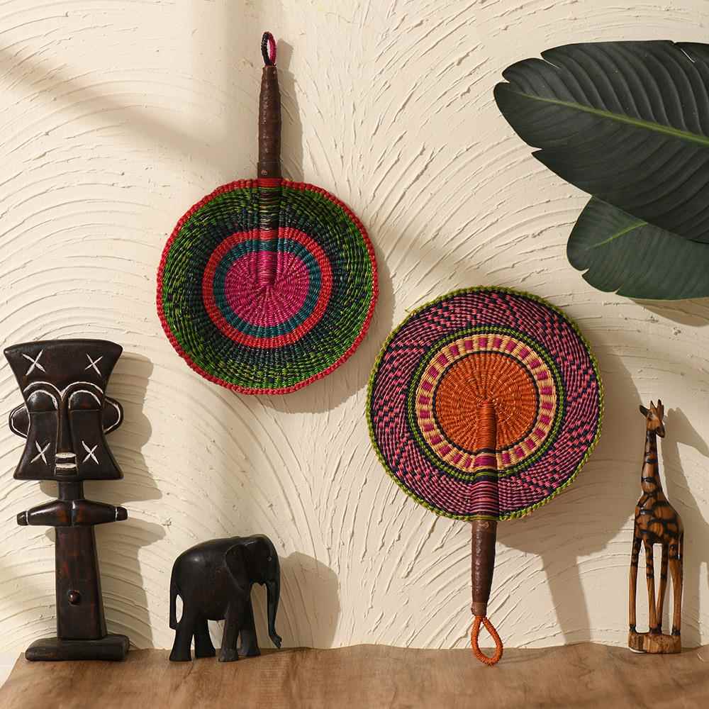 进口纳象草手工编扇子彩色家居墙壁挂饰海PBF编织织加草彩色手工