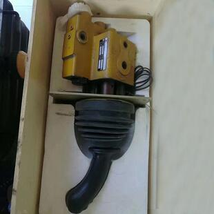 柳工50C856855装 载机铲车配件先导阀12C0019多路阀换挡操纵阀
