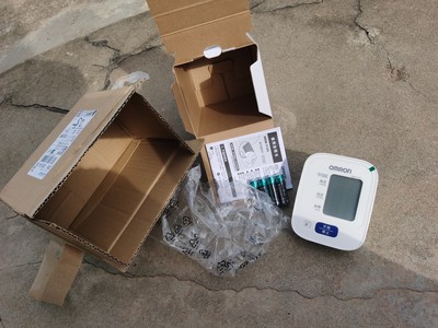 欧姆龙血压计机家用测量仪器测压表买后三个月使用谈缺点！