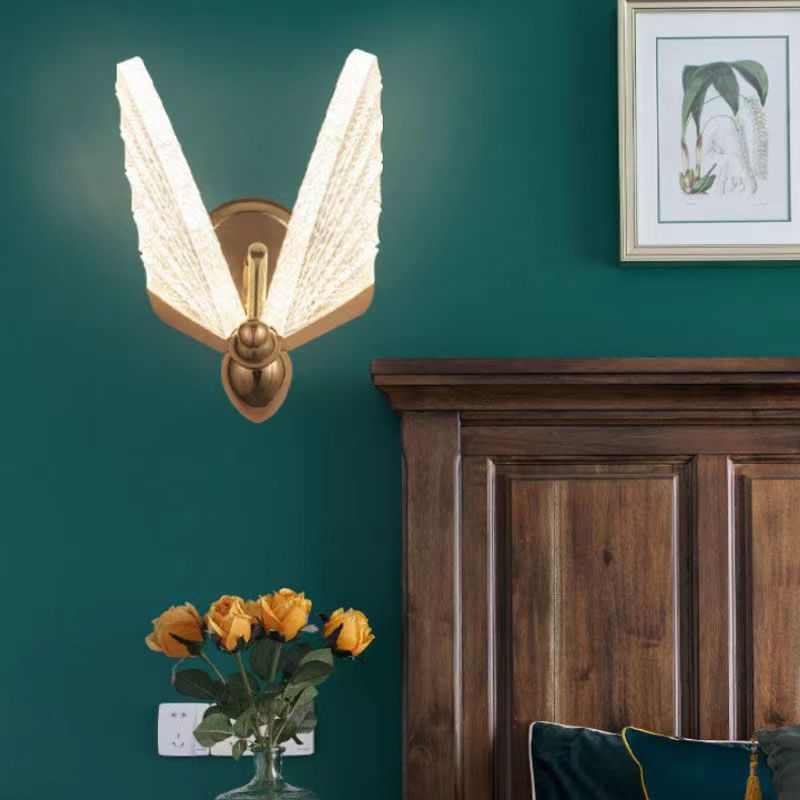 热销现代北欧简约蝴蝶壁灯卧室床头灯客厅背景墙装饰LED壁灯