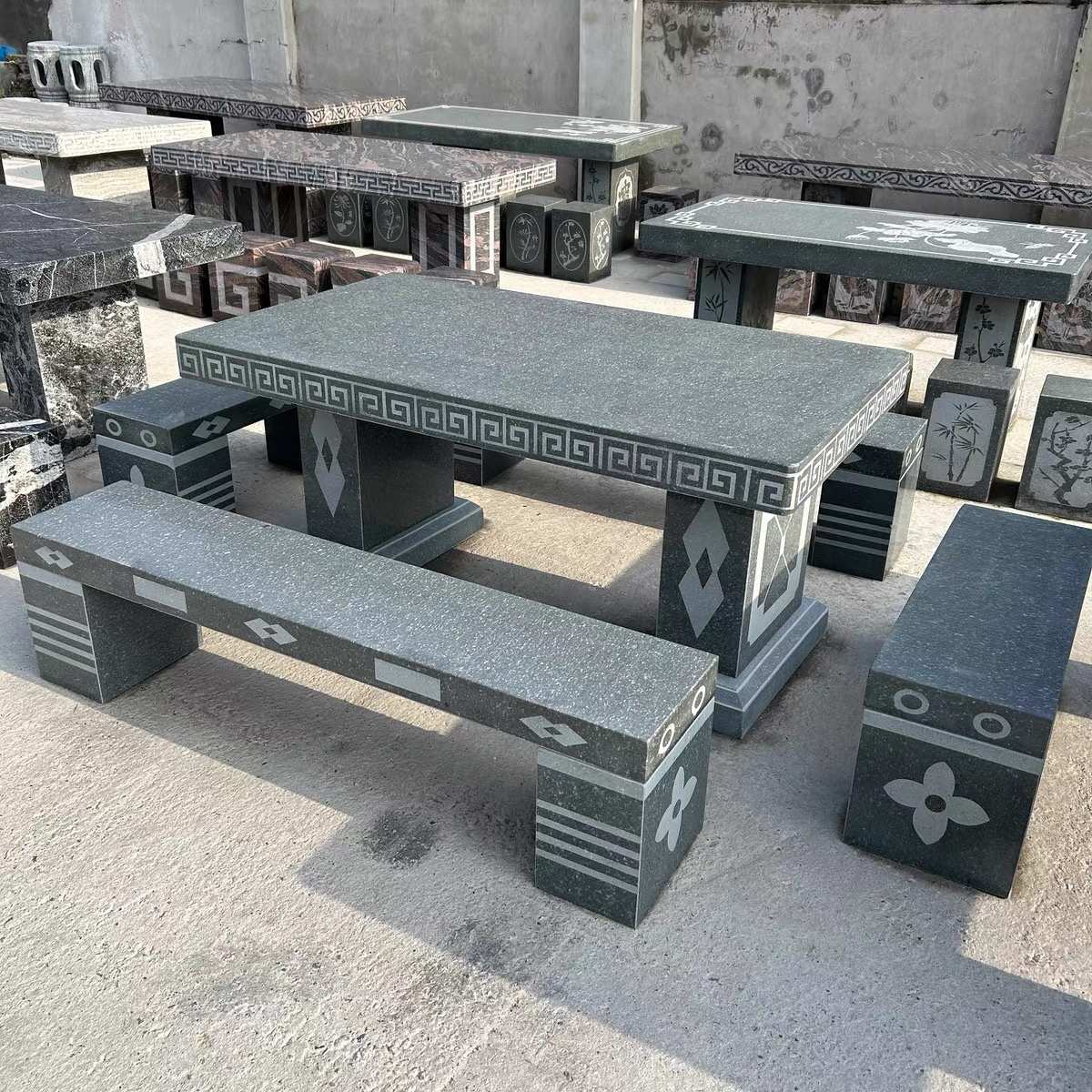 石桌石凳天然石材户外别墅家用桌子庭院花园石头石雕桌子一套摆件