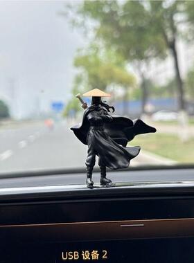 武新林剑客车饰品摆件汽车装饰男网红2内024款中控T123台载车好物