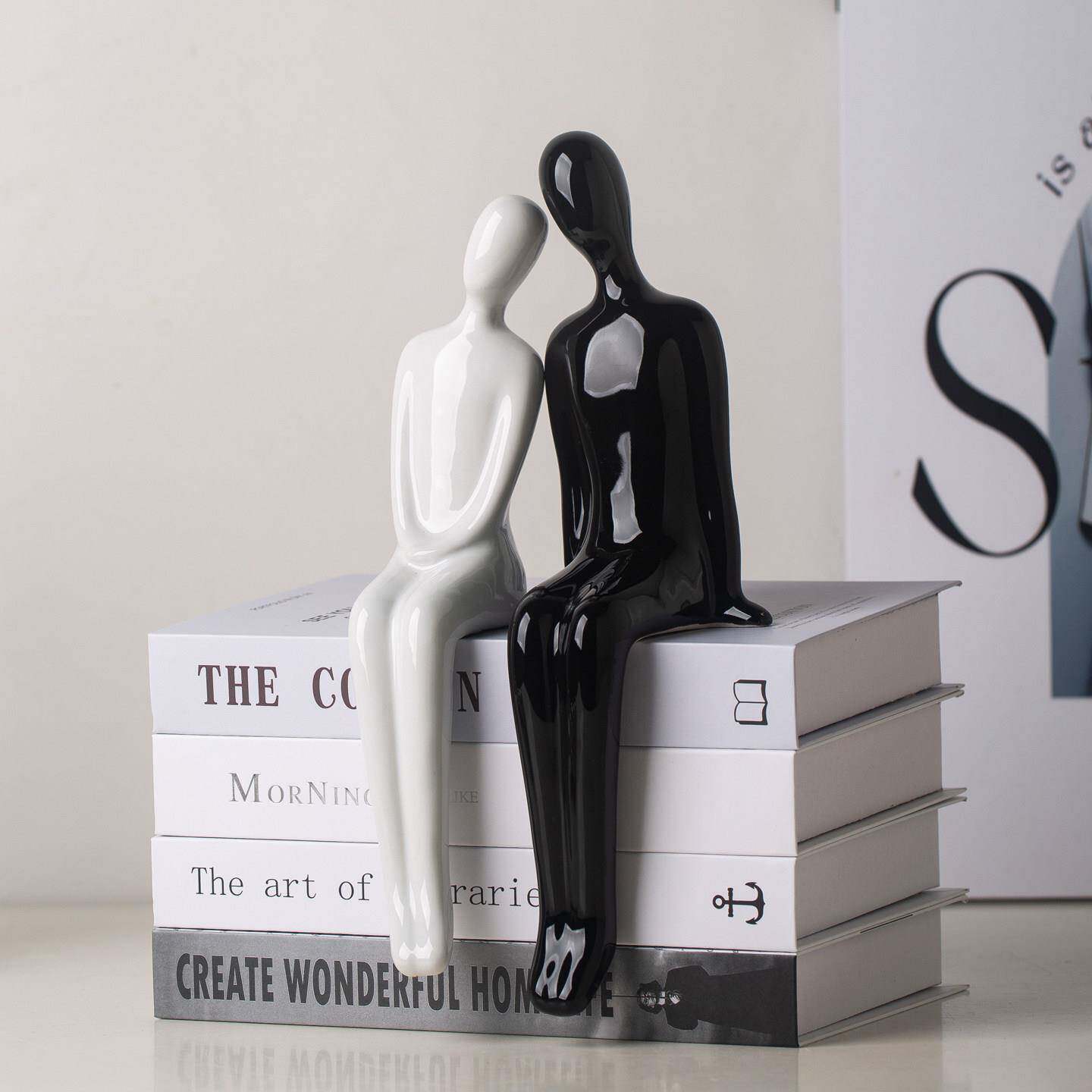 电视背景墙坐姿摆件轻奢高档软装家居客厅酒柜电视柜玻璃柜装饰品