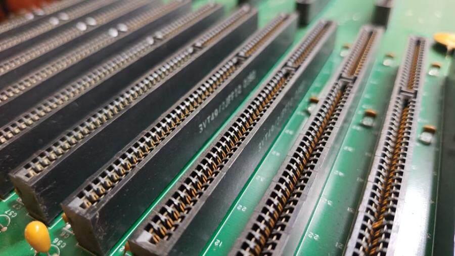 4月8日北京镀金底板一张网络拍卖公告