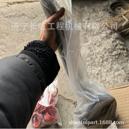 厂家现货直销山推DH24C推土机配件：4061130t发动机水管