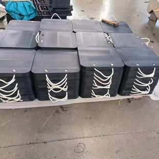 黑色吊车支腿垫板防滑抗压重型车泵车垫块高分子聚乙烯pe支腿垫板