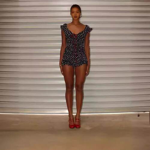 2-piece Polka Dot Lace Top+pleated Elastic Shorts Neck Short