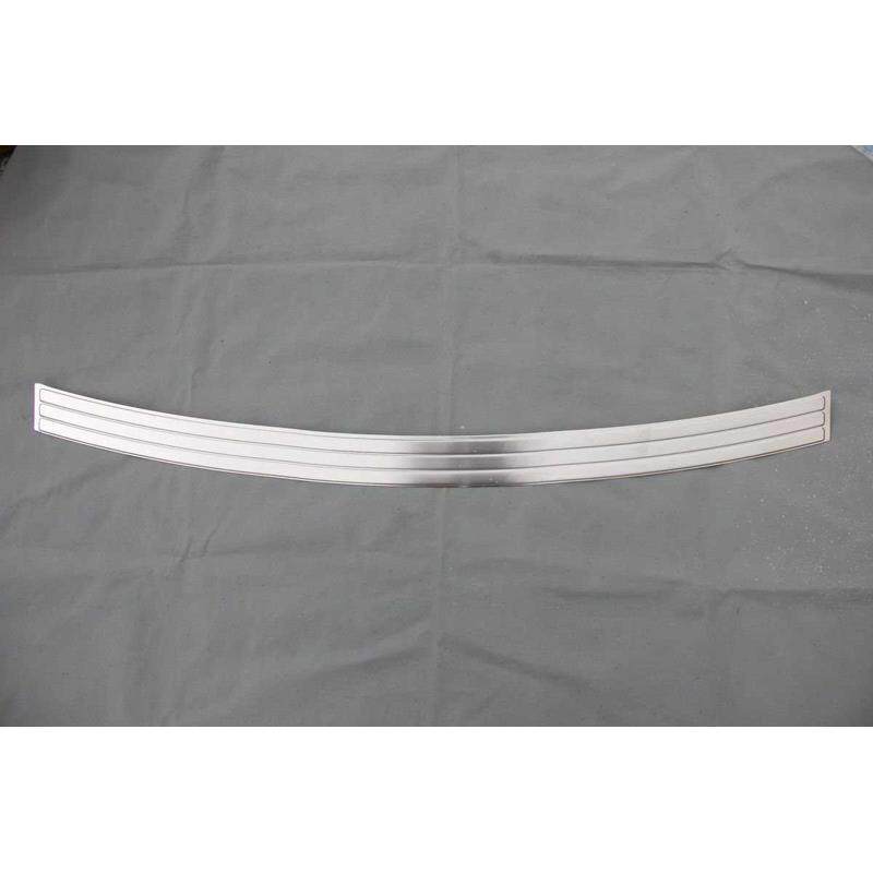 欧泰适用于11-16款Jeep自由客后护板吉普自由客后杠装饰条改装贴