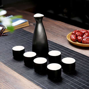 二两三角口清酒具白酒杯套装 陶瓷小酒壶家用复古分酒器老式 酒瓶