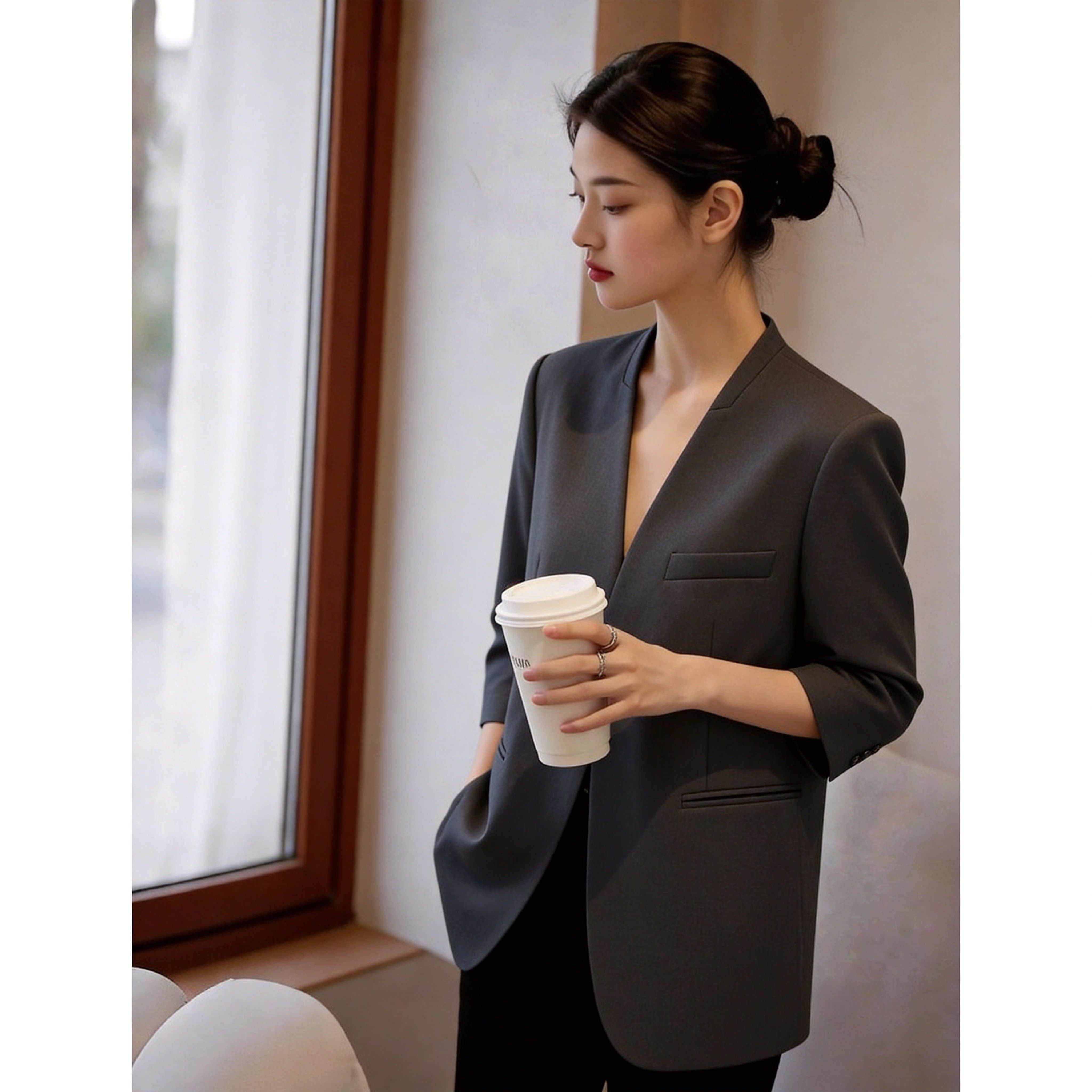 高级感极简风无领西装外套女2026春秋新款通勤穿搭气质休闲小西服