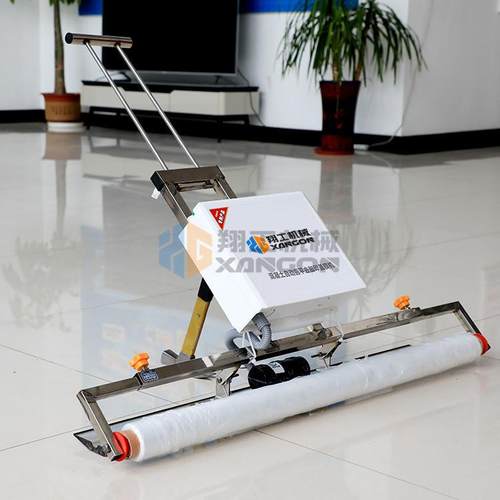 混凝土路面养护铺膜机手持防脚印自动覆膜机水泥地坪振动盖膜机