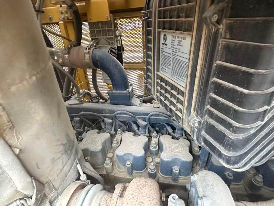 4月7日郑州22年山工SEM816推土机一辆网络拍卖公告