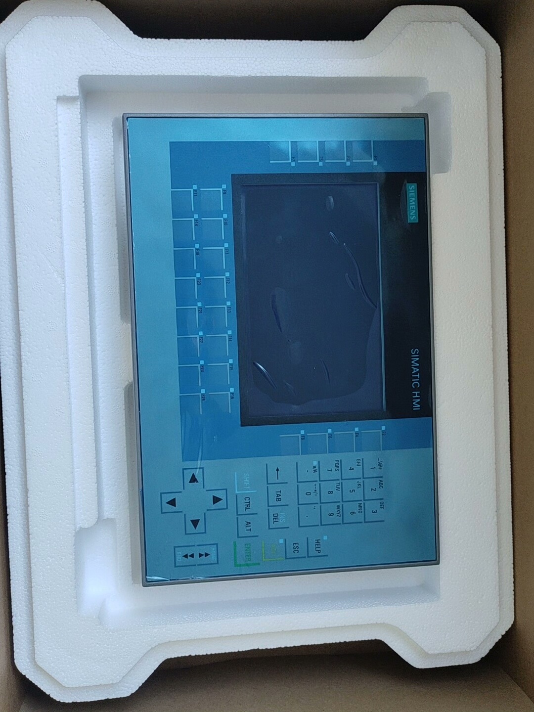 6AV2124-1GC01-0AX0充新，功能包好，无破损划