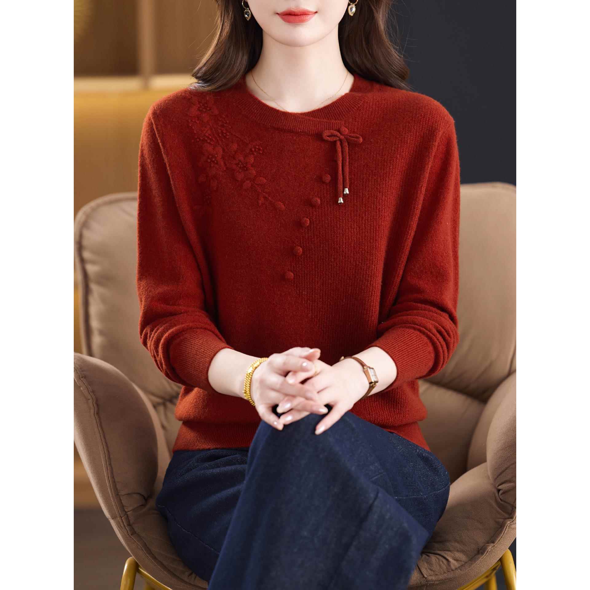 100%纯羊毛衫女妈妈毛衣女秋冬2025新款圆领大码绣花羊毛绒打底衫