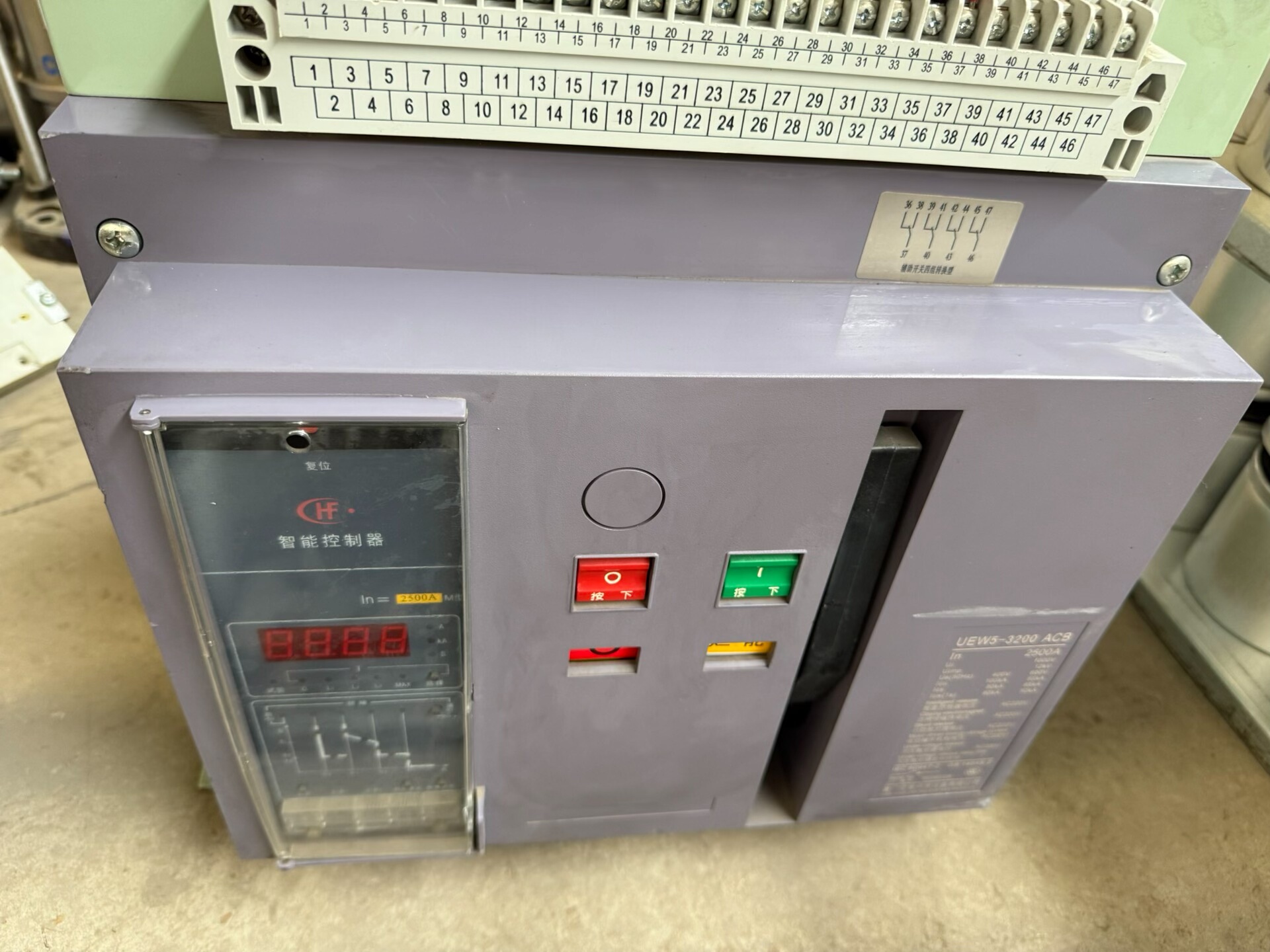 宏发智能万能断路器2500A，原装拆机件