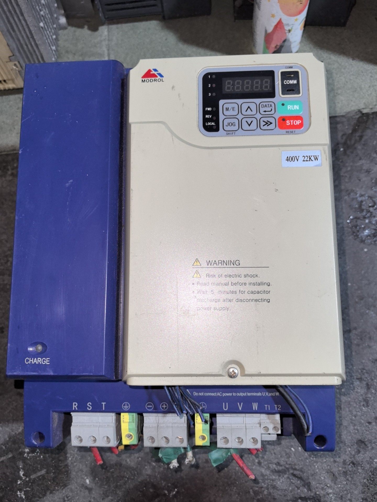 蒙德变频器 实物图 功能包好 成色漂亮 没有标签