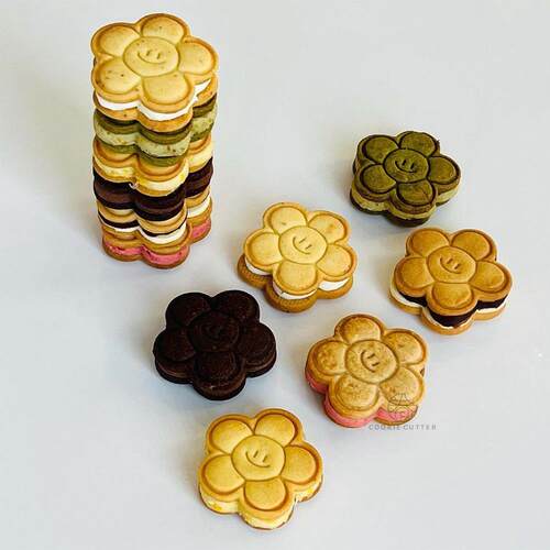 日本食品级ins风笑脸花花饼干模具日式五瓣花曲奇压模网红表情花