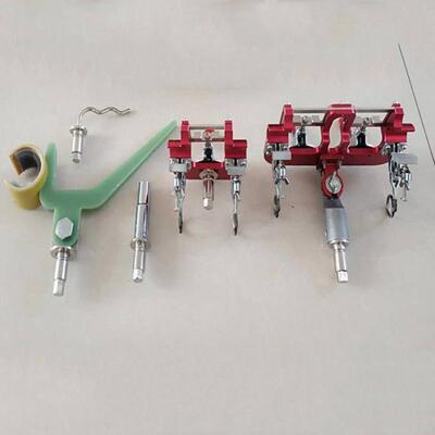 手握并沟线夹VAP绝具杆组合工套装操作带电作业双线缘杆并沟线夹