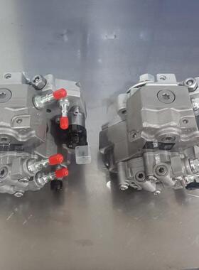 PC200-8挖掘机发动机配件燃油泵 6754-71-1110