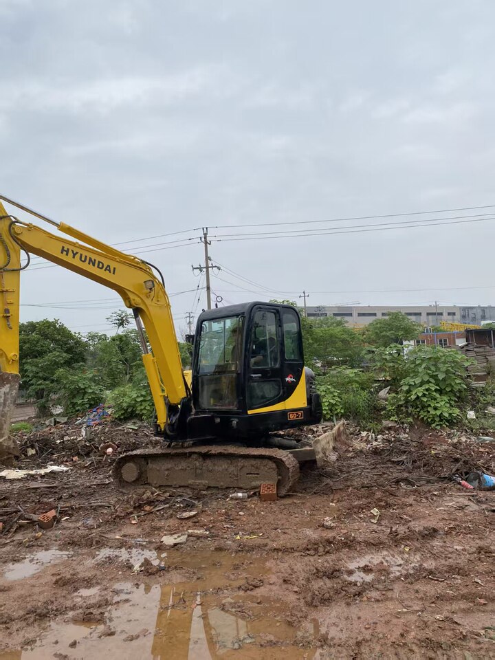 4月22日金华现代60挖机网络拍卖公告