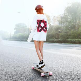 厂家成人男女生儿童滑板专业四轮青少年公路刷街舞板双翘长板
