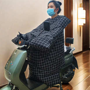 电动车挡风被冬季 加厚加绒防水保暖加大踏板摩托车防风罩 连体款