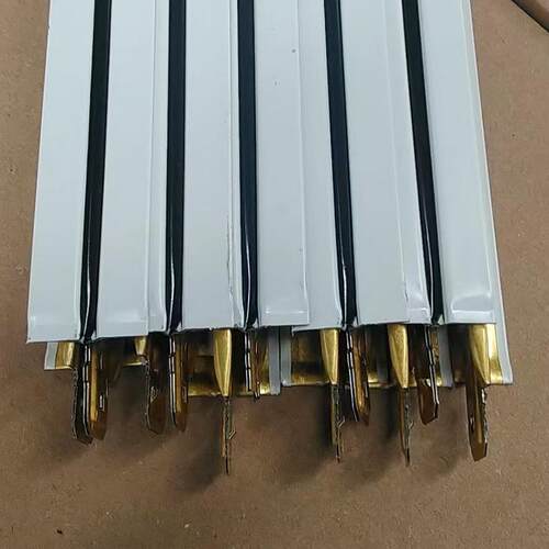 厂家供应T型龙骨黑线凹槽烤漆龙骨石膏板PVC材料吊顶用烤漆龙骨
