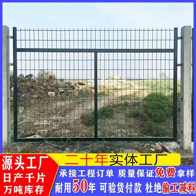 高铁线路防护栅栏封闭网桥下防护网铁道围栏网水泥立柱铁路护栏网
