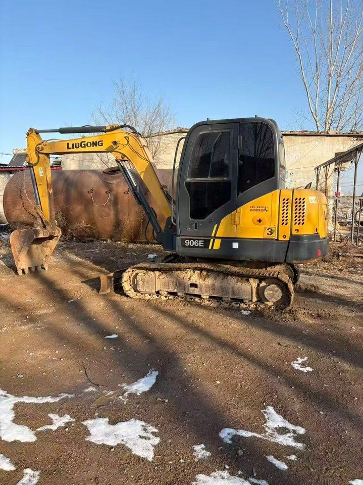 1月14日邢台柳工906挖掘机网络拍卖公告