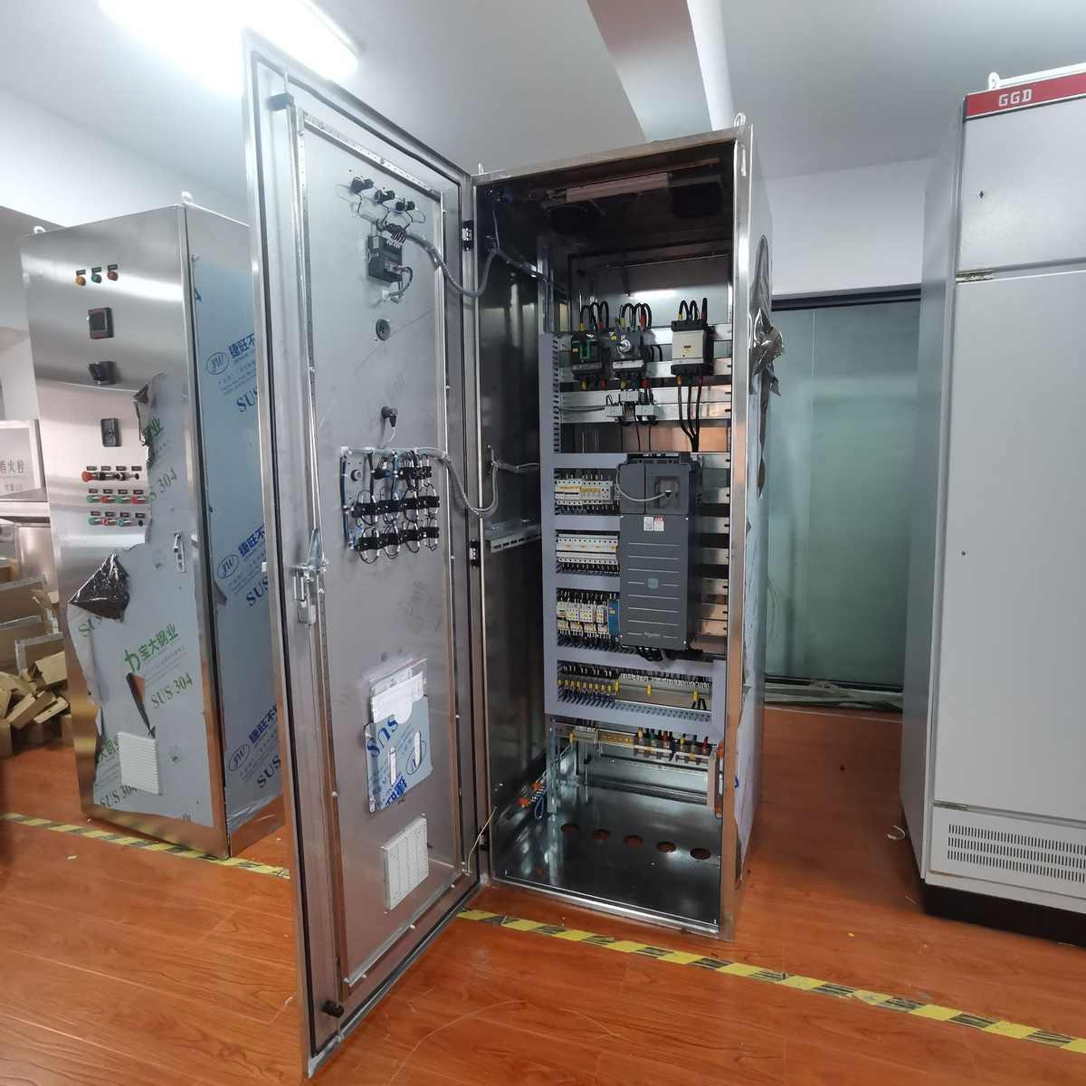 厂家智能配电控制箱编程变频电气 plc供应柜plc配电柜控制成套柜