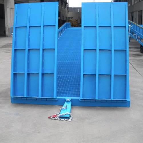 苏州工厂供应电动液压装卸货移动平台ODK牵引轮式移动式登车桥