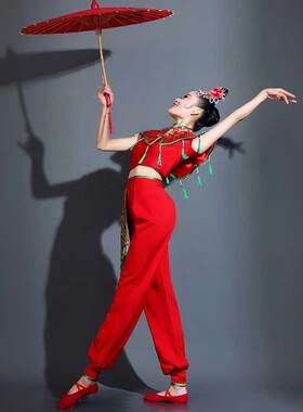 正品秧歌舞演出服装女223新款族风腰鼓队打民0成鼓服人中国鼓喜庆