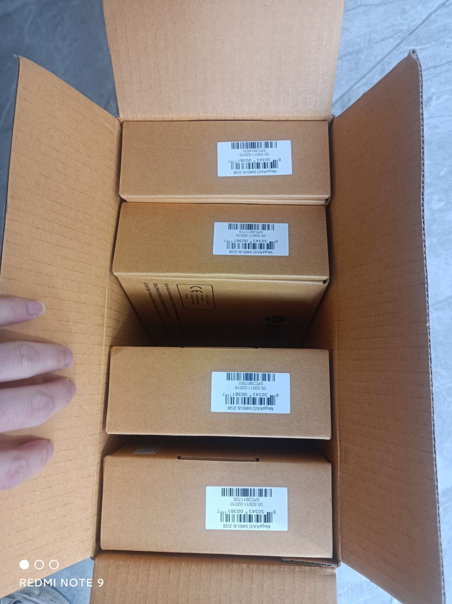 全新 Broadcom LSI SAS MegaRAID 9