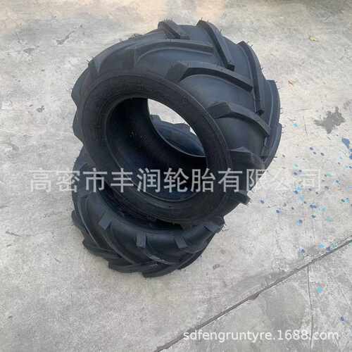 新款直销现货供应23x10.50-12人字花纹真空胎4层级