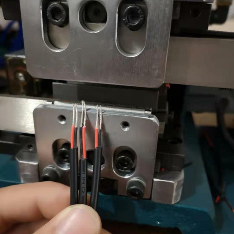 气动剥皮扭线机3FN脱皮捻线机立式剥皮机自动剥线机裁线机