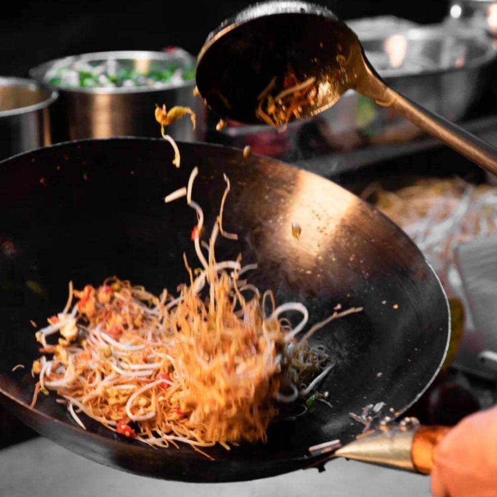 炒粉炒饭商用厨师铁锅老式家用炒锅摆摊炒菜锅不粘锅无涂层