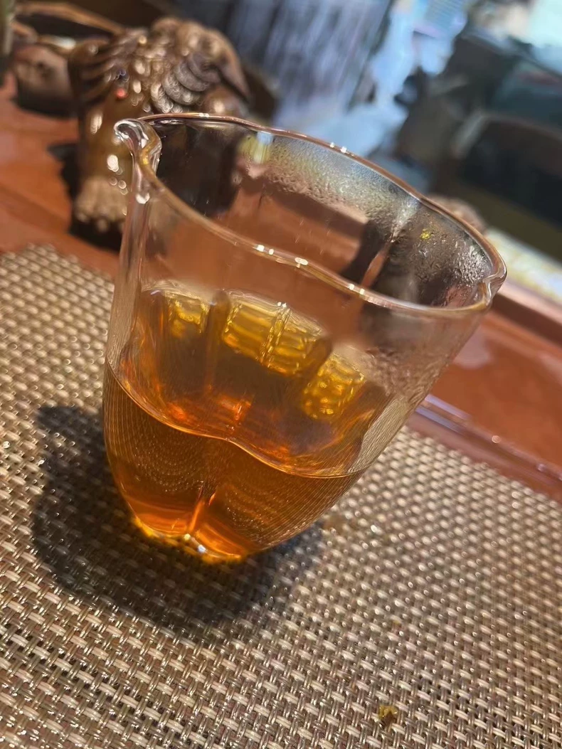 2004年將軍餅珍藏品老班章生茶普洱茶生茶357克/餅 普洱茶 BUASHOP普洱老茶