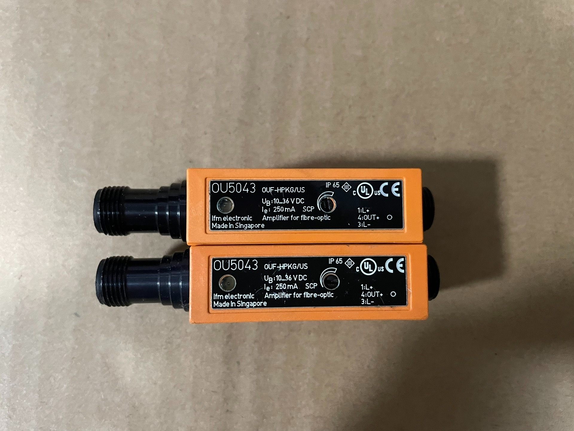 易福门传感器 OU5043 库存货无包装，实图拍摄外观基本全