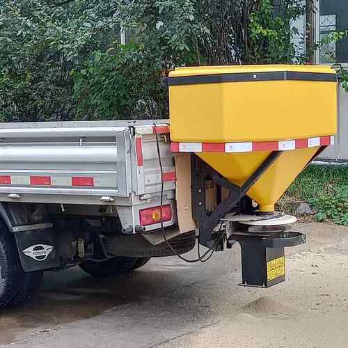 皮车载式融雪剂卡布机ZDO市政环卫环境公除雪用的设备融撒雪撒路