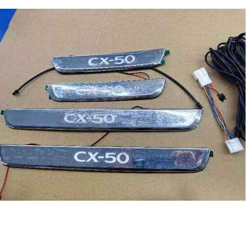 无损安装2023-2024cx-50 Illuminated Door Sill带灯门槛条