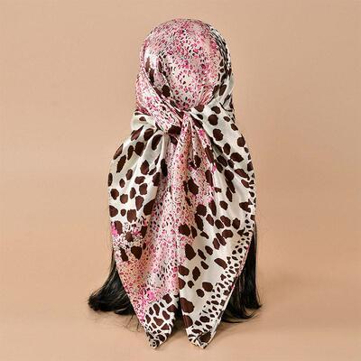 blocked 90cm polyester square scarf 豹纹拼色90cm色丁方巾