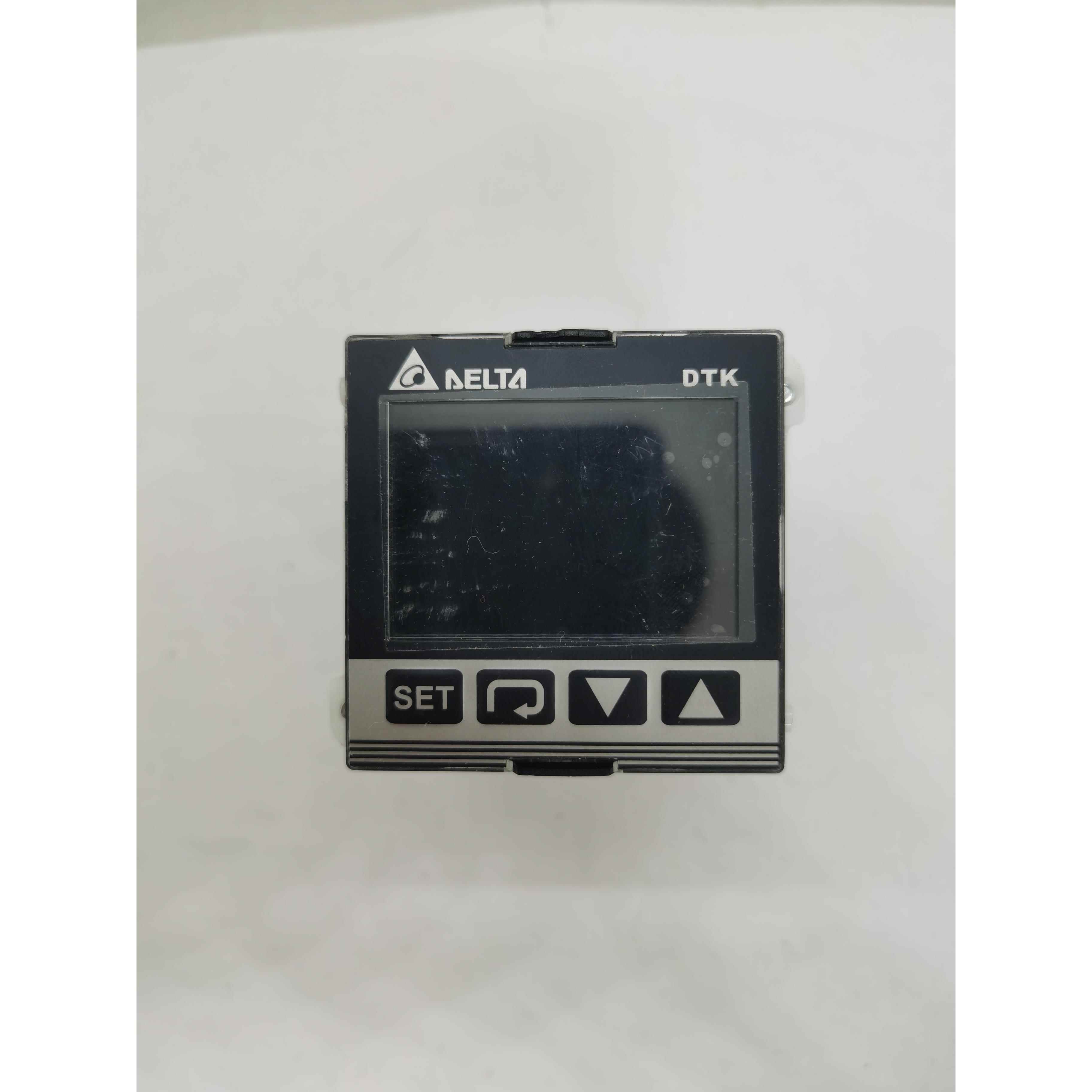 台达温控器DTK4848R01/DTK4848V01／DTK4848C01液晶显示温控仪