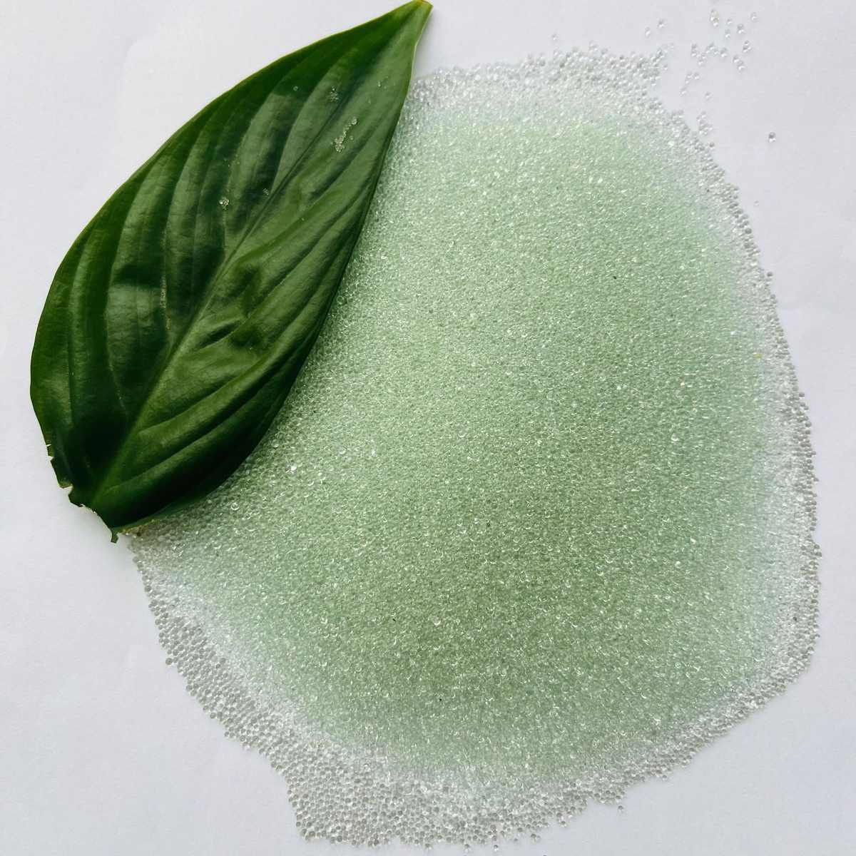 高亮玻璃微珠厂家批发道路反光剂重力被填充材料实心玻璃微珠