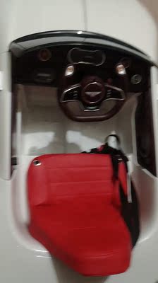 四轮遥控玩具车可坐小孩摇摆电动车怎么样？（已有万人评价）质量见真章
